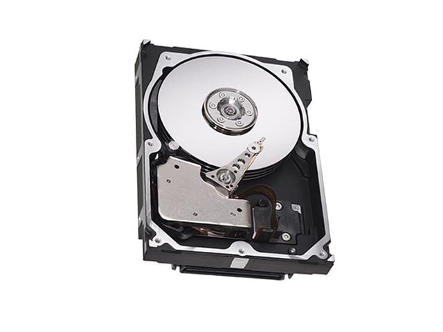 101-000-007 - EMC 146GB 10000RPM Fibre Channel 2Gbs 8MB Cache 3.5-Inch Hard Drive